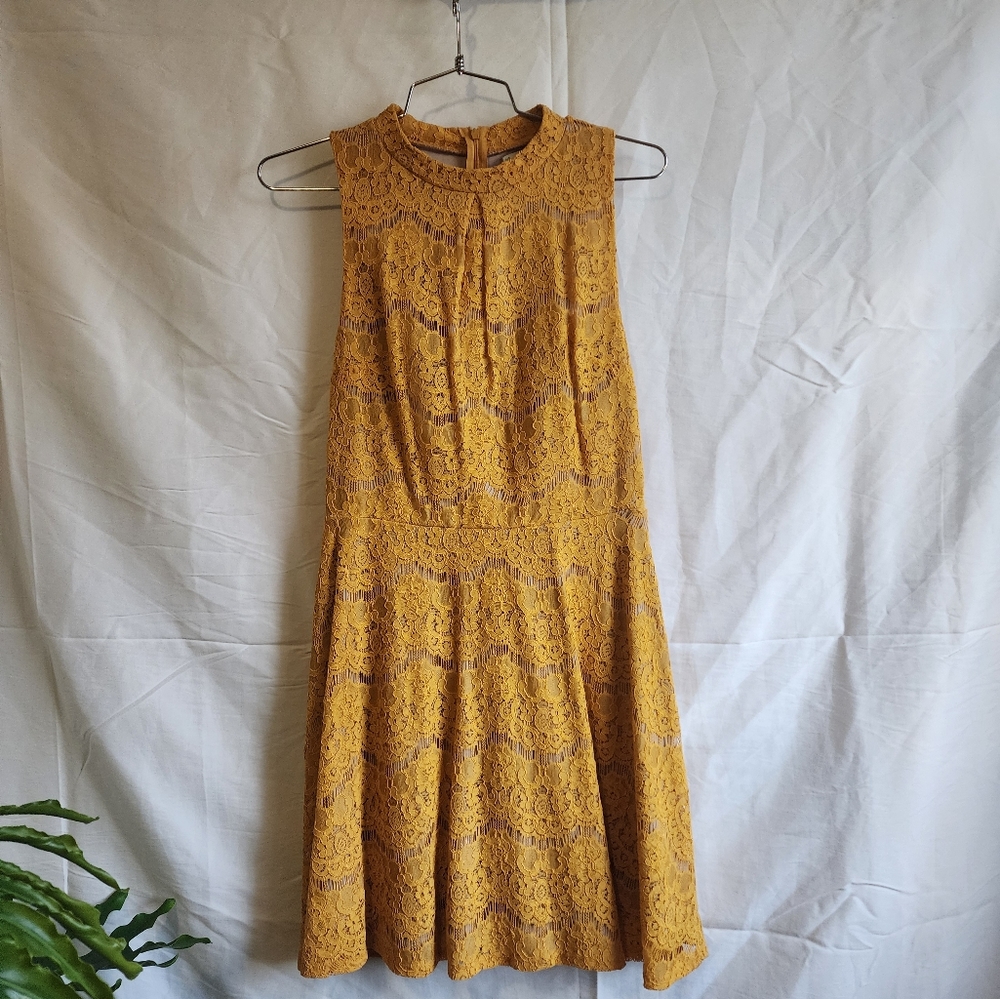 Love FIRE, medium, yellow lace with nude underlay